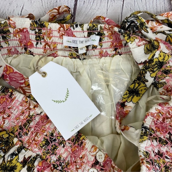 Free The Roses Midsummer Rendezvous Romper NWT Pink Cream Yellow Floral Size XS - Picture 5 of 9